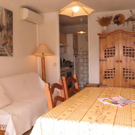 Apartment 2 Pieces Climatise, Calme, Proche Centre-ville Et Plage, Avec Balcon - - Fr-1-780-78 Sainte-Maxime